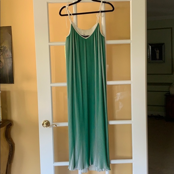 Karen Millen Two Tone Pleated Maxi Dress s 6 - Picture 2 of 14